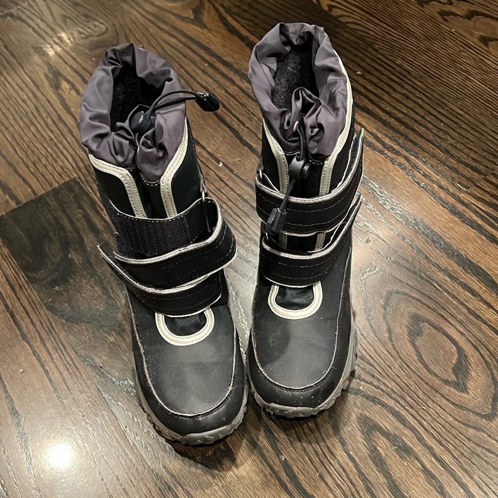 Boys, Land End Boots size 3M, good condition